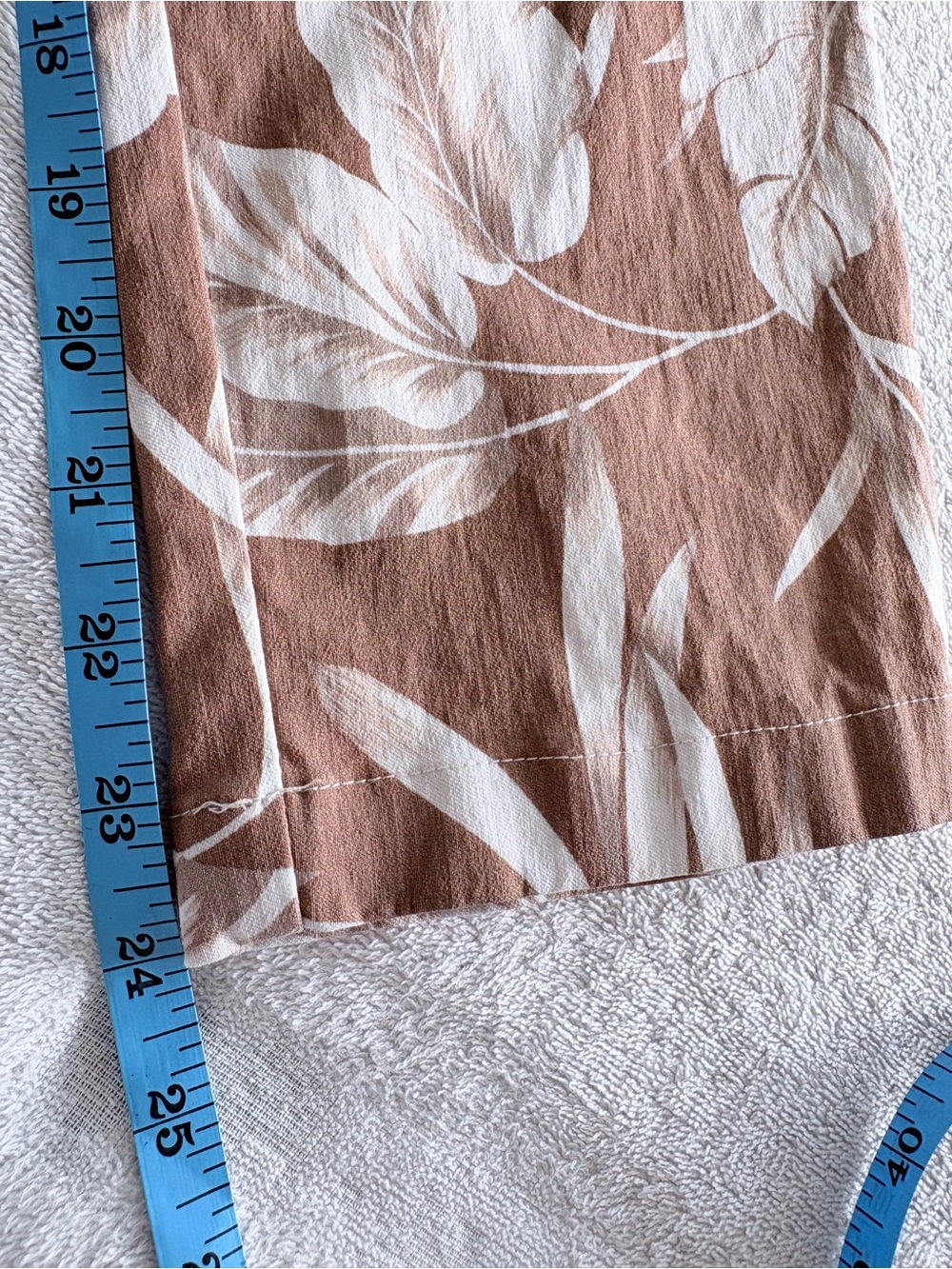 New Joseph Ribkoff Palm Trendy Pull On Capri Brown / White Tropical Pants Sz 12 - Picture 10 of 11